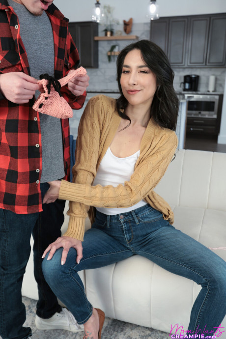 Mom Wants Creampie featuring Isabel Love, Juan El Caballo Loco Hot Pics - #225329