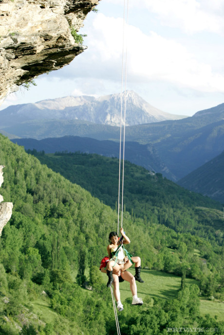Hot oriental mountain climber sucks her guide's hard to get rescued - #75685