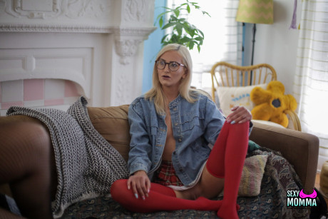 Fine Momma starring Ryan Keely, Tallie Lorain Hot Pictures - #96037