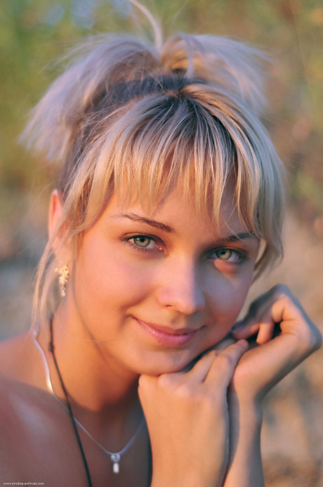 Russian cutie Lada stripping naked outdoors & spreading her twat in the sand - #78754