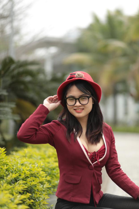 Skinny oriental babe Julia Myle posing in her stunning outfit outdoors - #54473