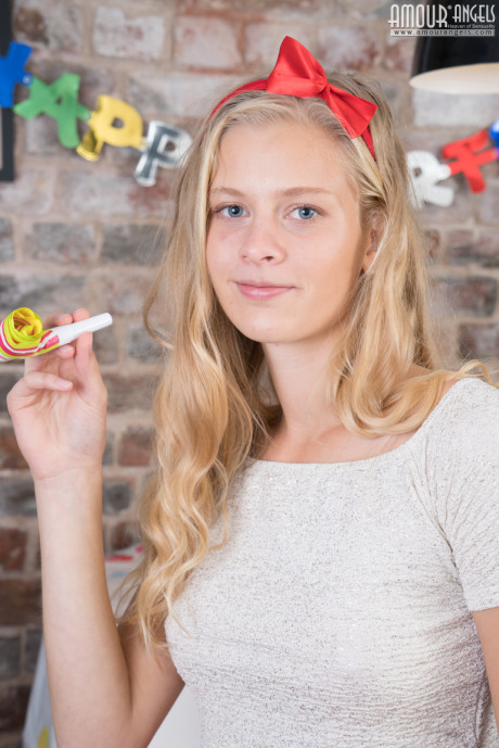 Fresh young looking yellow-haired Amy puts her tight twat on display on her birthday - #12259