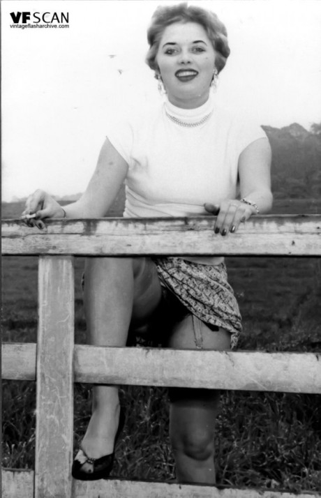 Vintage porn models showing their titties and bushy beavers wearing stockings - #104034