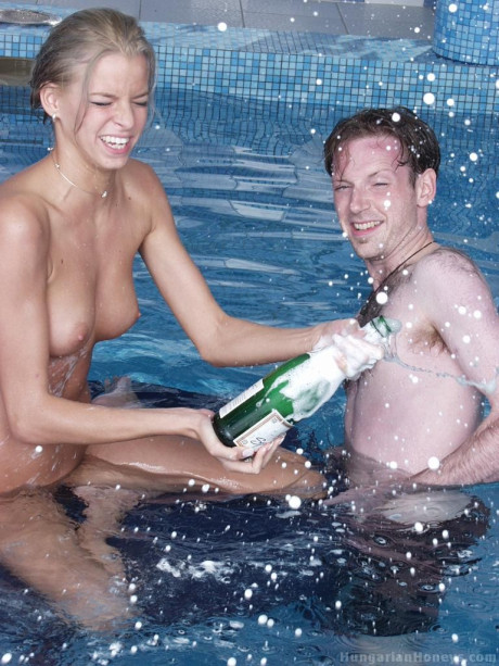 Fine blondie teen Lilu plays nude in the pool before posing with two men - #239045