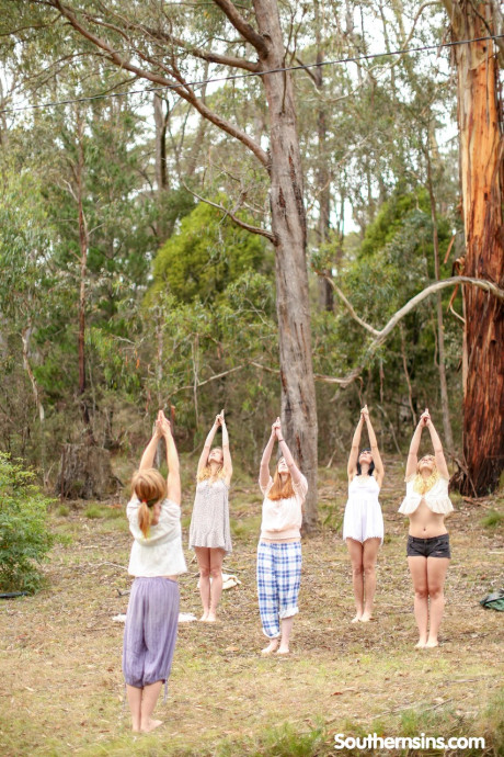 Stunning Australian whores practicing yoga in their hot outfits in nature - #146046