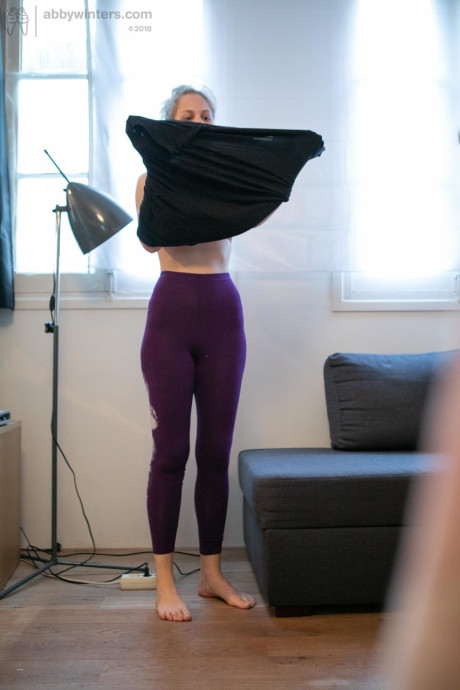 Fine Australian amateur with a hot butt Rose K puts some clothes on - #129413