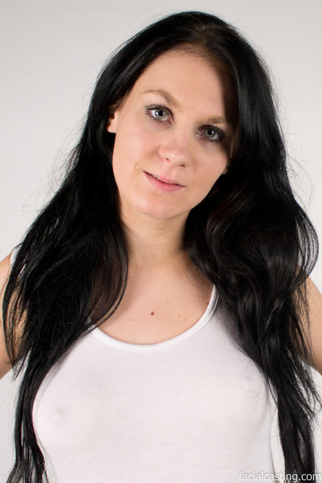 Dark haired amateur exposes her nice tits and blows a cock at a casting - #234421