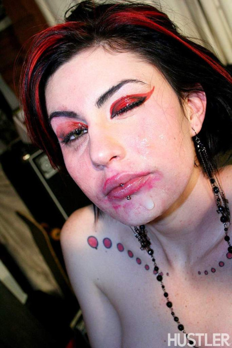 Alt slut lady Pixie Pearl gets screwed slammed hard in mesh gloves - #55830