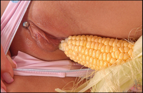 Hungarian nympho Sheila Grant rams a corn in her pierced twat & tight behind - #127893
