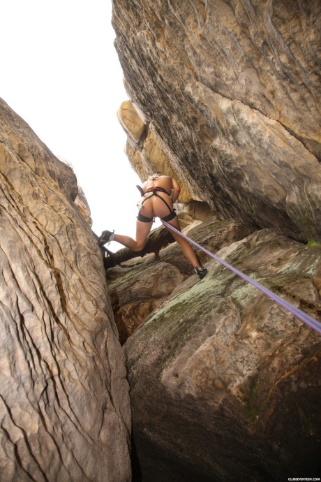 Fine adventurers Sara J, Nessy & Ester B go topless while climbing a mountain - #131463