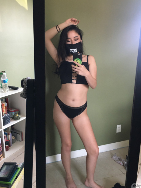 Lovely brunette shows off her ravishing large boobs in hot quarantine self shots - #728