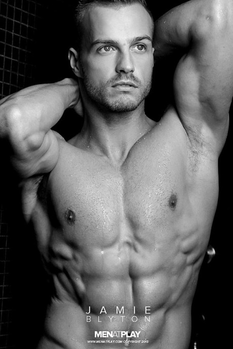 Bodybuilder Jamie Blyton shows off his strong muscles & his massive dong - #14835