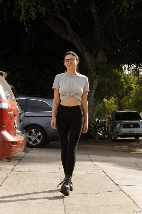 Zishy featuring Eliza Mushyan XXX Photos - #13601