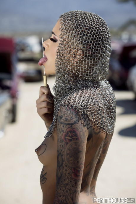 Bald inked babe Leigh Raven flaunts her small boobs and poses naked outdoors - #257921