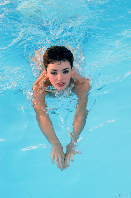 Pretty swimmer Maritza shows her sexy yummy titties & her awesome bush - #221064