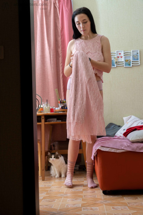 Tall brunette Elza flashing her tight behind & her huge areolas while dressiing - #87690
