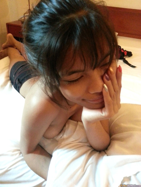 Stunning Filipina Jennifer Jimenez massages her melons before giving a hot oral sex - #182067