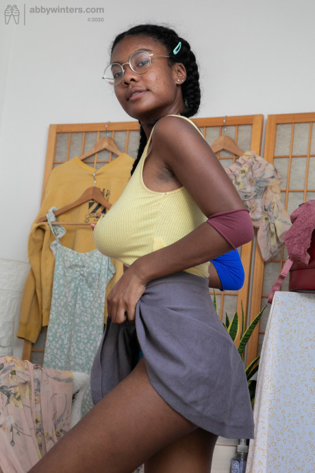 Gorgeous sweet black skank girlfriend lady Selena D showing her gorgeous melons & dark nipples - #25667