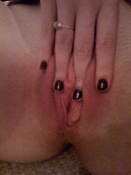 Slender college babe takes selfies of her fine body and bald cunt - #139814