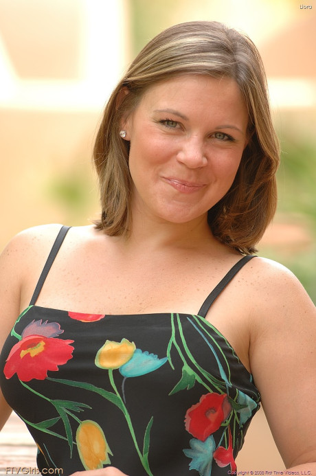 Sweet 30 something model Liora flashes her breasts and up skirt twat - #131630