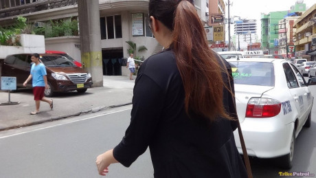 Filipina amateur Boochi Zamora licking & deepthroating a dick in a hotel room - #223036