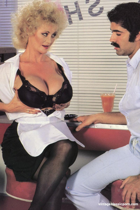 Old blonde shows her furry snatch with a massive clit while getting sexed - #36402