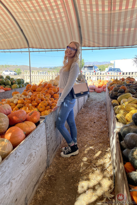 Nerdy teenie Kallie Taylor poses undressed and teases with her feet and bushy snatch - #124160