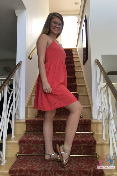 Sweet babe Taylor Blake shows her gigantic ass and her tasty twat lips - #263429