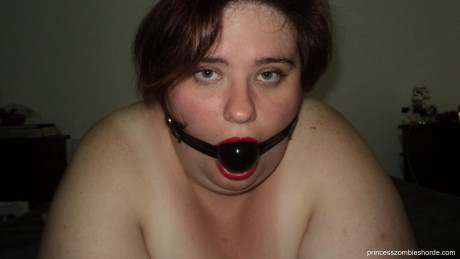 Meaty submissive old LaLa Delilah squeezes her monstrous tits while cuffed - #305497
