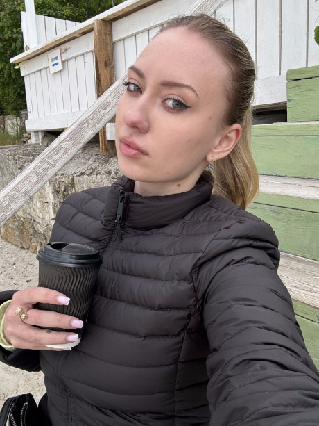 Sweet OnlyFans babe Kate X Mis XXX posing in her vacation compilation - #279627