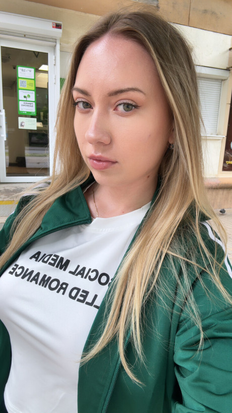Sweet OnlyFans babe Kate X Mis XXX posing in her vacation compilation - #279633