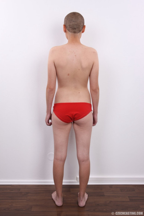 Solo lady GF girl with short hair removes her clothes to reveal her bald vagina - #317765