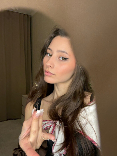 Amateur model takes nude selfies and nude selfies in between outfits - #281058