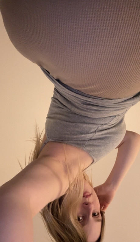 Amateur skank girl girl takes selfies in a mirror while wearing a thong and behind shorts - #299164