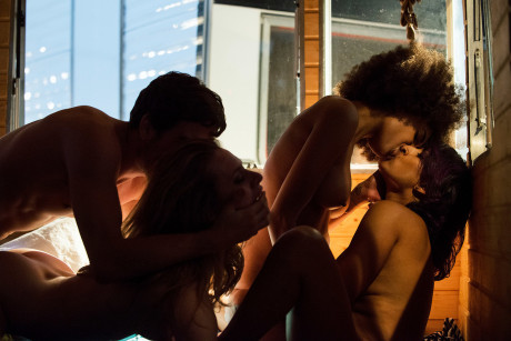 Ebony and white girls participate in rousing group sex during the day - #286556
