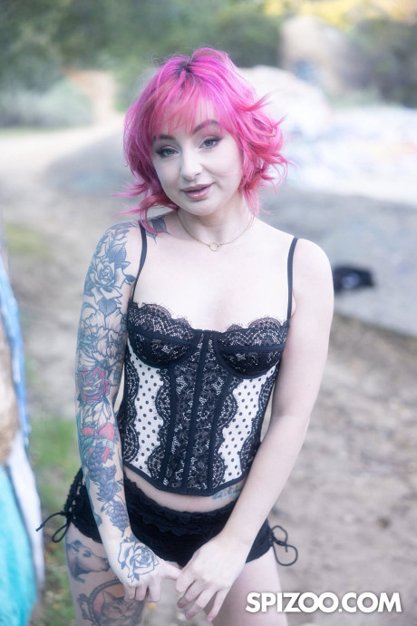 Tattooed whore girl girl with pink hair Stevie Moon has sex on a bed with a enormous schlong - #323010