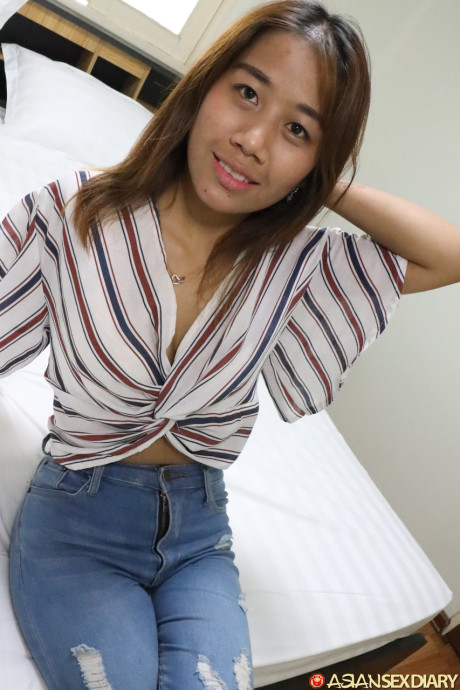 Horny asian bitch girlfriend broad Bea undresses slowly and spreads her legs for POV sex - #282975