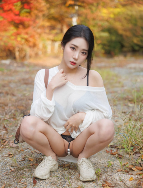 Attractive chinese slut GF woman shows off her ass outdoors wearing cute panties #17493